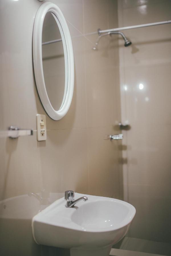 Hotel Excalibur Лима Екстериор снимка