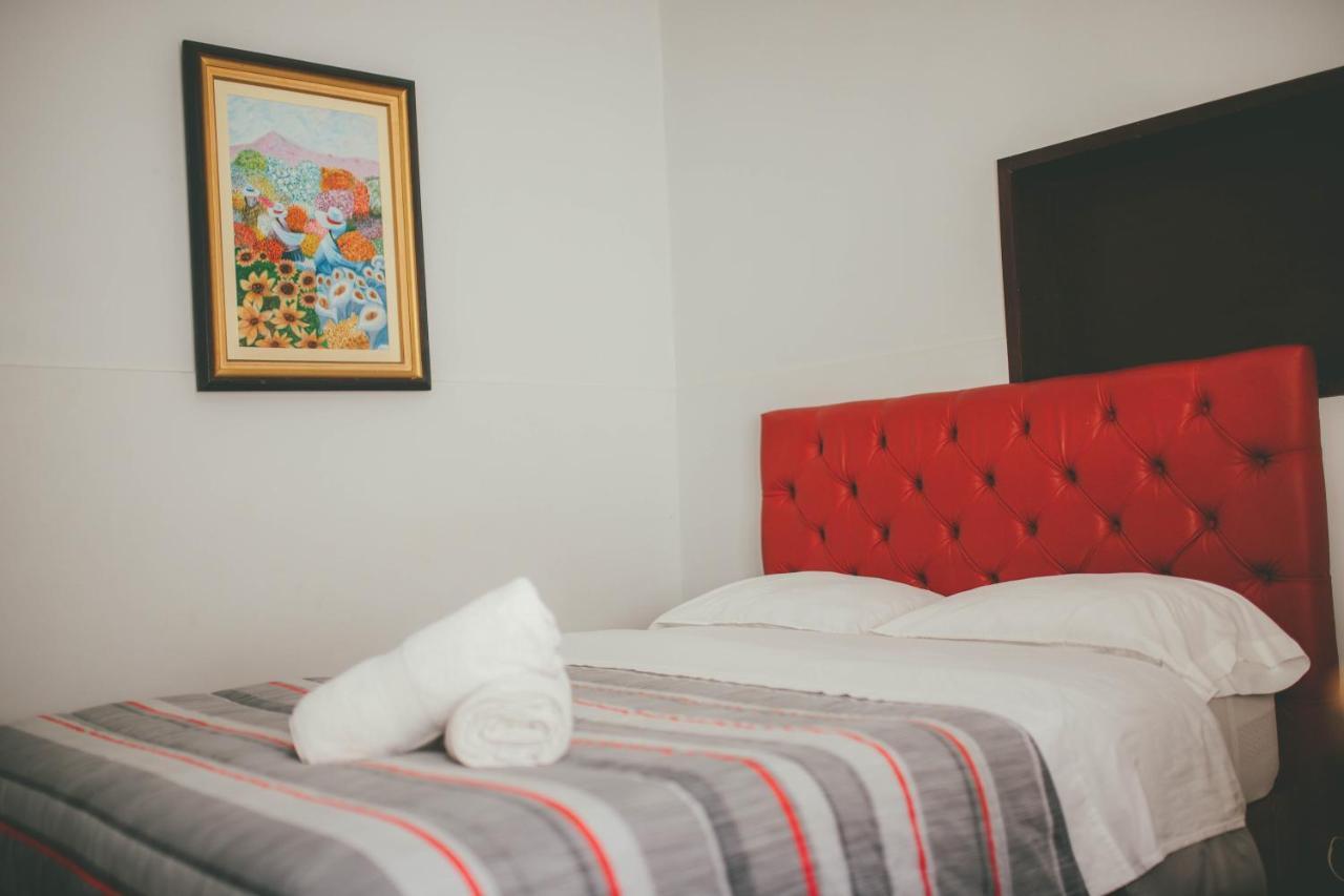 Hotel Excalibur Лима Екстериор снимка
