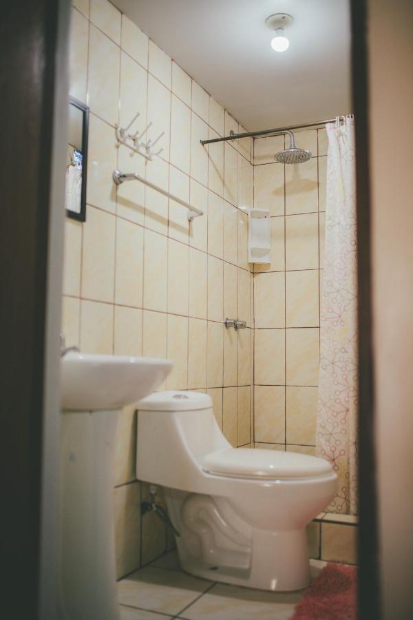Hotel Excalibur Лима Екстериор снимка