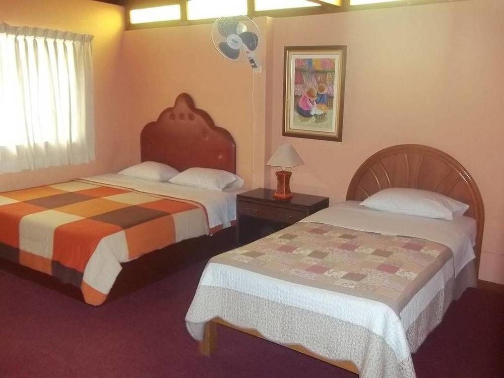 Hotel Excalibur Лима Екстериор снимка